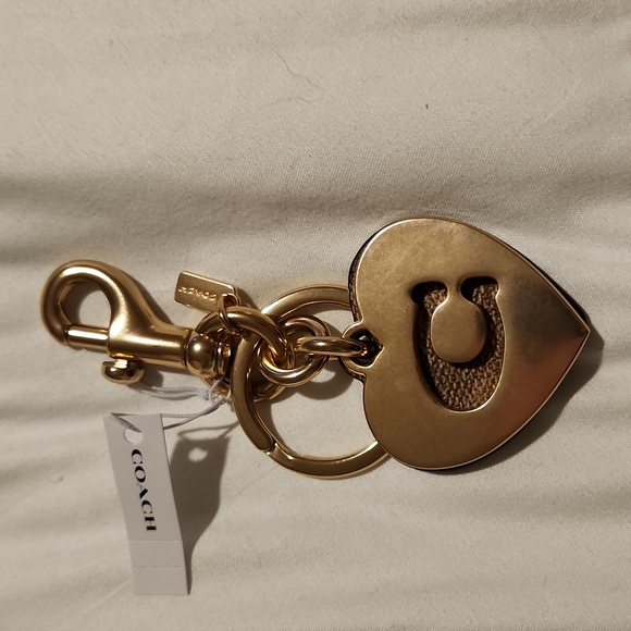 NWT new Coach gold / khaki signature print and C heart key ring - Picture 1 of 5